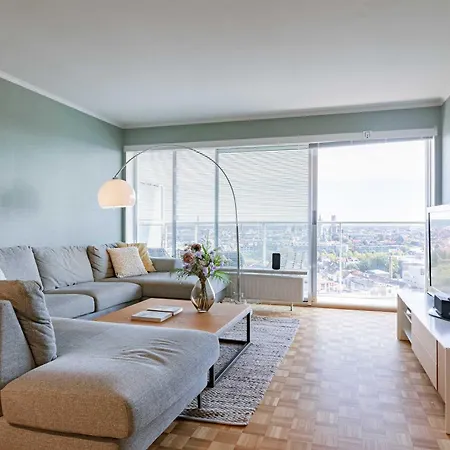 Apartment Huswell - Bright With View And Terrace